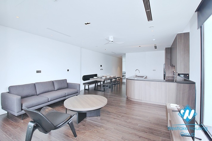 Luxury and lake view 2 bedrooms apartment for rent in Tu Hoa st, Tay Ho